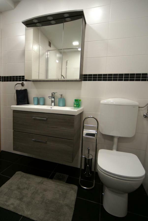 Apartment Arh *