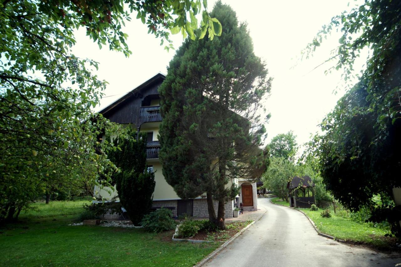 Arh Apartment *
